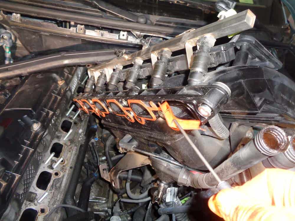 See B20AF repair manual